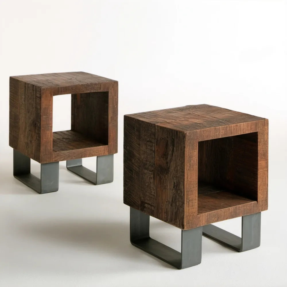 Zestaw 2 brązowych stolików nocnych z litego drewna mango ze stalowymi nogami, 40 x 40 x 50 cm